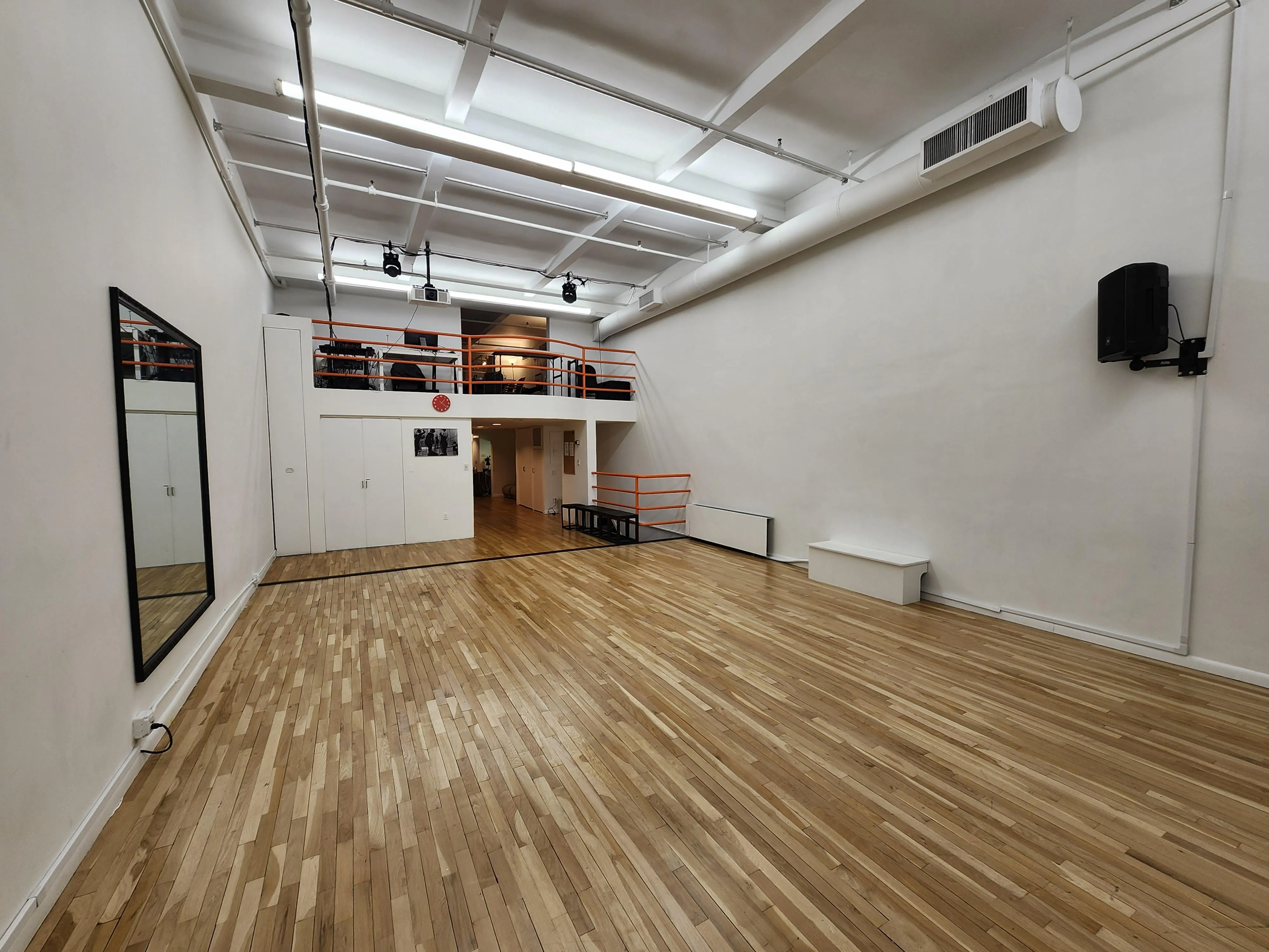 Studio Image 9